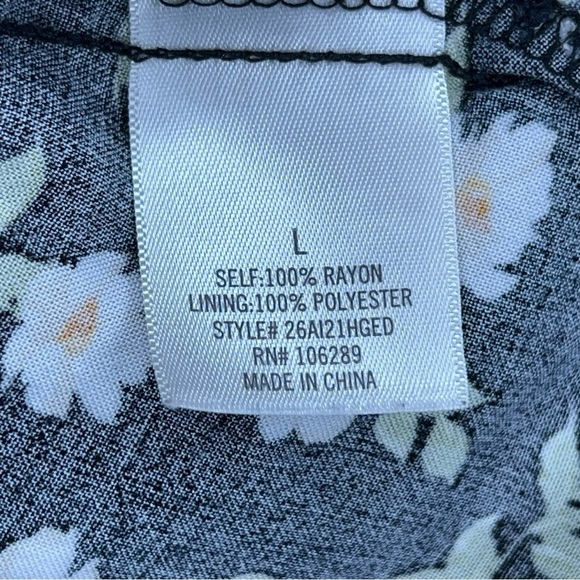 LARGE JUNIORS BLACK FLORAL DRESS SHORT SLEEVE MI AMI RUFFLE - Picture 8 of 9